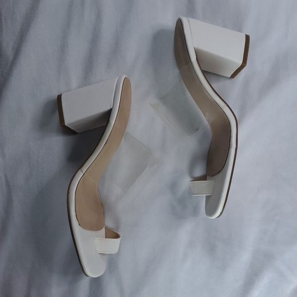 Clear Strap PVC Block Heel Open Toe with Toe Post Loop Mule Sandals - Picture 5 of 12